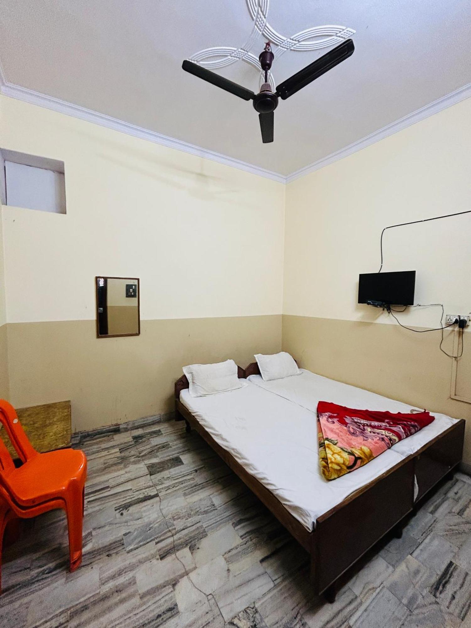 Satsang Lodge Bénarès Extérieur photo